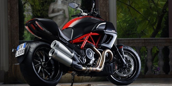 2560x1600 Black and red sports bike, motorcycle, Ducati, Diavel HD wallpaper