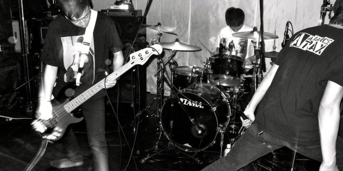 1024x768 Japanese heavy hardcore band Otus release live fullset video from