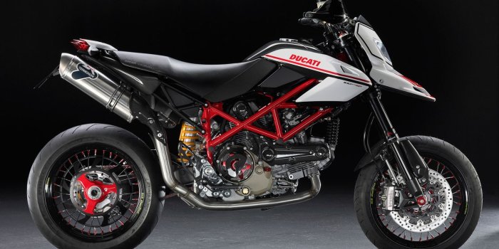 1680x1050 Wallpaper Ducati motorcycle