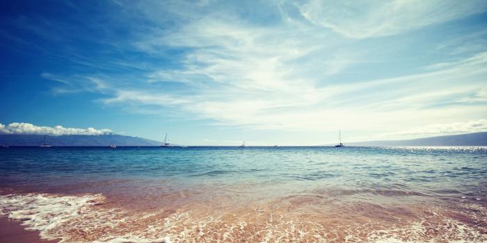 2560x1600 ocean, beach, boats, seascapes :: Wallpapers