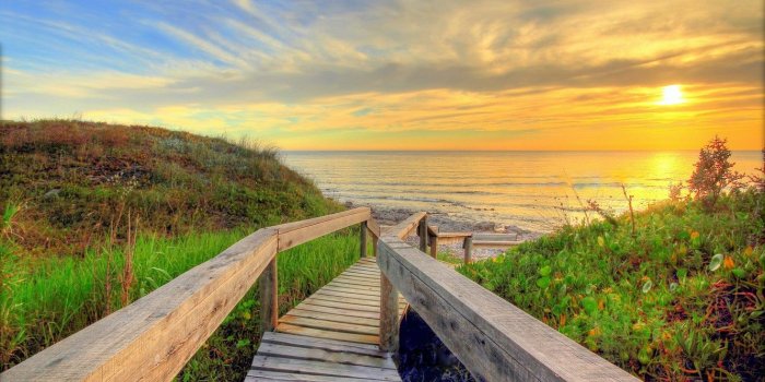 1332x850 Wallpaper sea, beach, the sun, the descent, morning, wooden, the