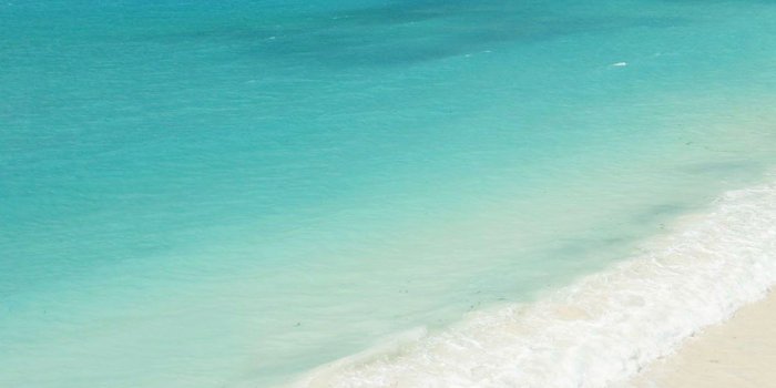 1242x2208 iPhonePapers - mf12-morning-calm-beach-shiny-ocean-view