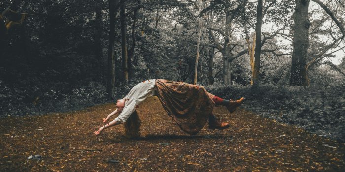 1920x1080 Women Levitate in Forest Haunted View Wallpaper - Wallpaper Stream