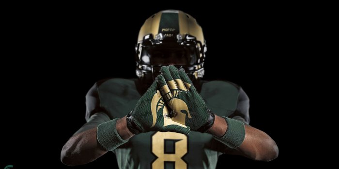 2560x1440 71+ College Football Wallpapers on WallpaperPlay