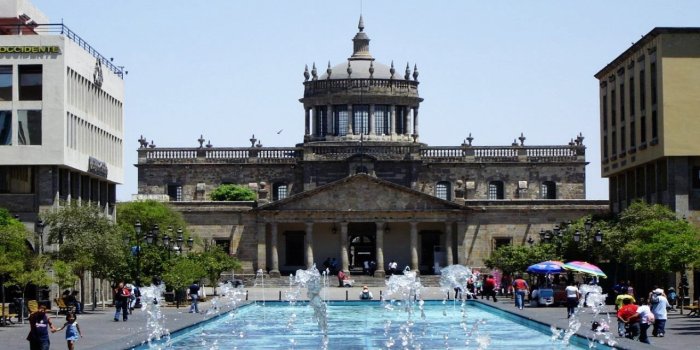 1280x800 Get Hospicio Cabanas Guadalajara Mexico wallpaper download [1280x800