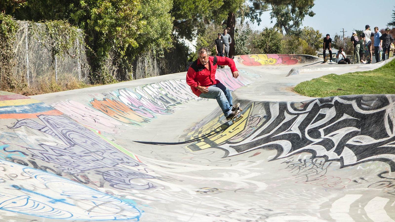 2048x1152 40 Years of Santa Cruz-The First Board