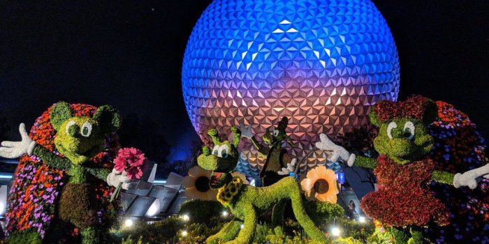1024x768 Spaceship Earth - Epcot | Spaceship Earth behind the Mickey,…