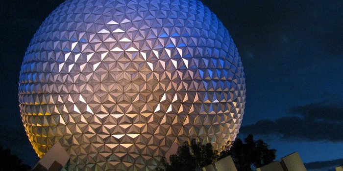 1024x768 EPCOT Center - Spaceship Earth 02 | Joel Quirk