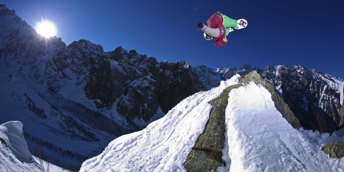 4759x3173 Download Snowboarding Wallpaper McTwist On Rock [4759x3173] | 50+