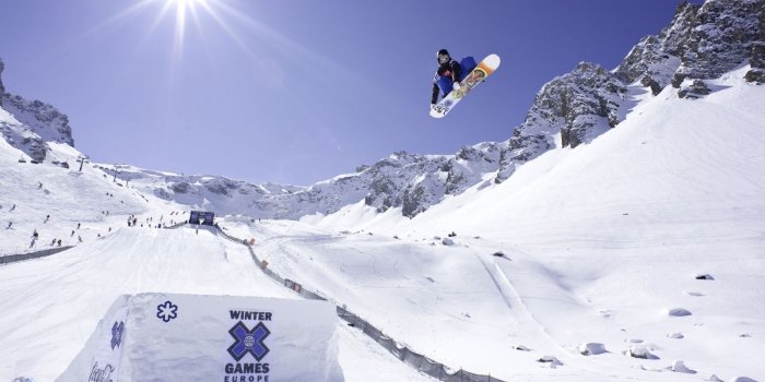 1600x900 wallpaper: Hd Snowboarding Wallpaper Iphone