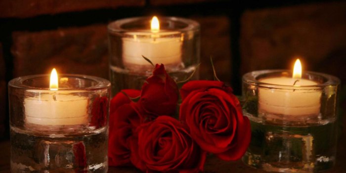 2560x1600 Romantic Roses And Candles 021 2560x1600 Hd Wallpaper : Wallpapers13.com