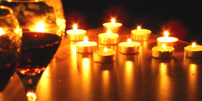 1024x768 Romantic Candles Wallpapers