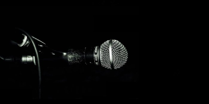 1920x1080 Professional microphone on a black background wallpapers and images