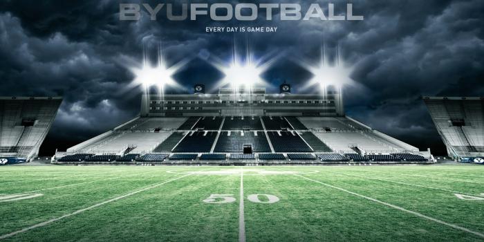 1600x1200 10 Top American Football Field Backgrounds At Night FULL HD 1080p