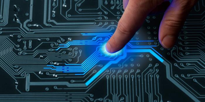 2880x1800 Person touching black circuit board with emitting blue LED light HD