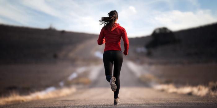 2716x1525 Woman running on road HD wallpaper | Wallpaper Flare