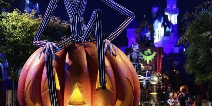 2027x2700 Disney Halloween Backgrounds (71+ images)