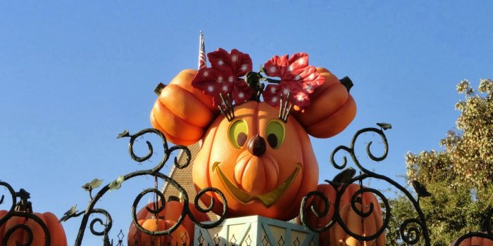 1600x1200 Collection of hundreds of Free Disney Halloween Wallpaper from all