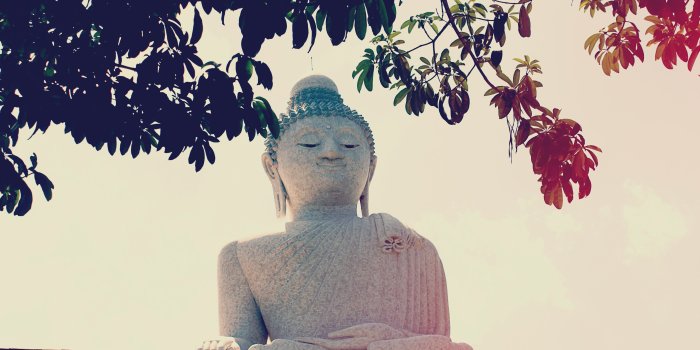 3840x2160 Big Buddha Desktop Background