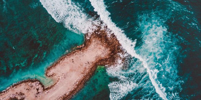 2560x1440 Download wallpaper 2560x1440 tide, ocean, waves widescreen 16:9 hd