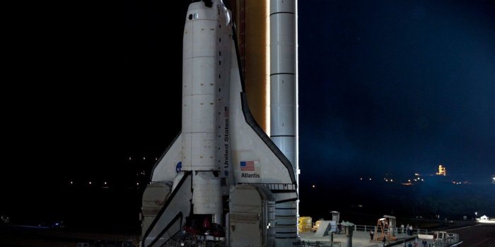 1366x768 16619 nasa space shuttle wallpaper