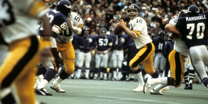 3000x2022 Former NFL Player Beset By Addiction Is Now Homeless, Missing – Page