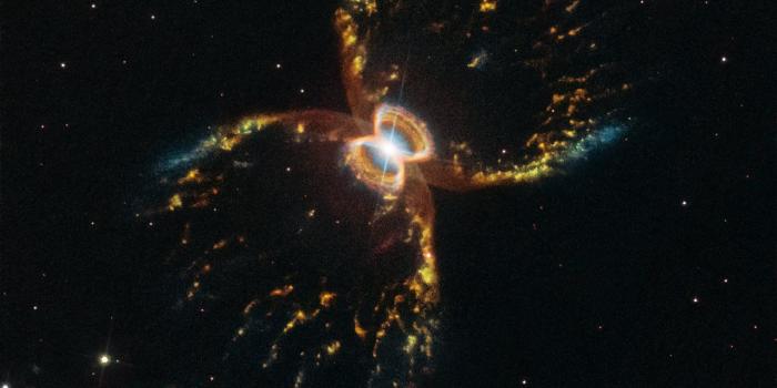 1280x1499 Hubble Celebrates its 29th Birthday with Unrivaled View of the