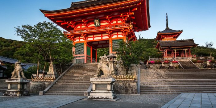 1332x850 Wallpaper gate, Japan, temple, Japan, Kyoto, Kyoto, Kiyomizu-dera