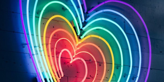 938x1668 Wallpaper Heart, Neon, Lighting, Wall - Love Unsplash (#257605) - HD