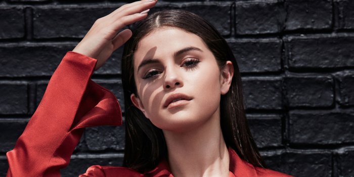 2560x1440 Singer Selena Gomez Wallpaper 44169 - Baltana