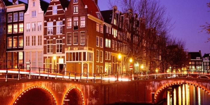 1024x819 Desktop Wallpapers » Natural Backgrounds » Amsterdam, Netherlands