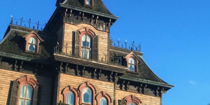 750x1334 Disneyland Paris wallpapers to rep your phone! | The DLP Geek