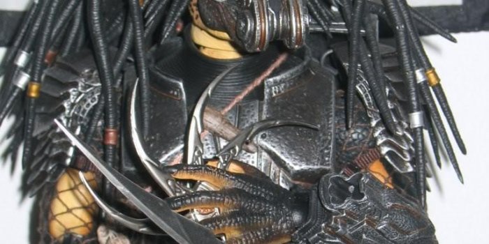 768x1024 Monster Predator Wallpaper for Android - APK Download