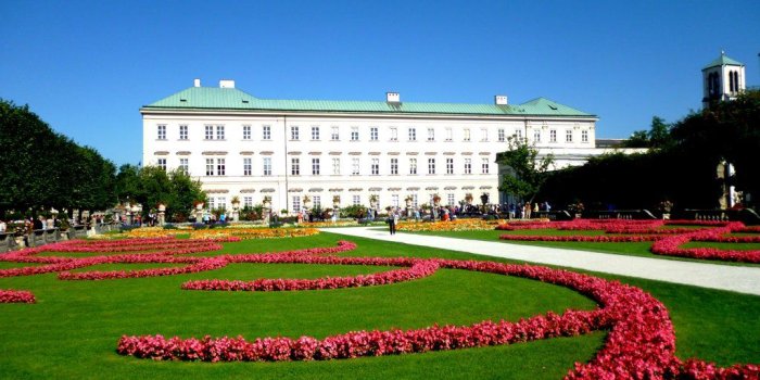 1024x768 French Garden Wallpaper | Amazing Wallpapers