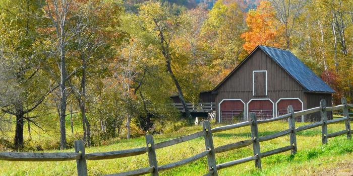 2200x1432 Farmhouse, autumn, beautiful, farm, fence, fields, house, landscape