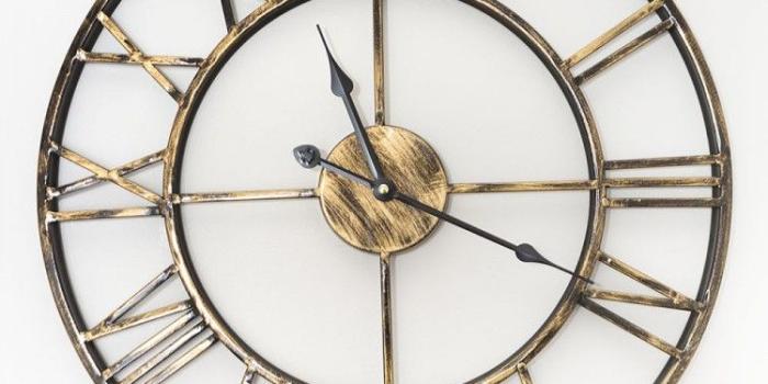 750x1125 Antique clock on the wall - Photo Wallpaper & Wall Mural