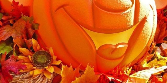 750x1334 Disney Halloween iPhone Wallpapers 99/#100DaysOfDisney | → DISNEY