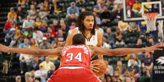 5760x3840 Greek Freak Alert 2.0 | Milwaukee Bucks