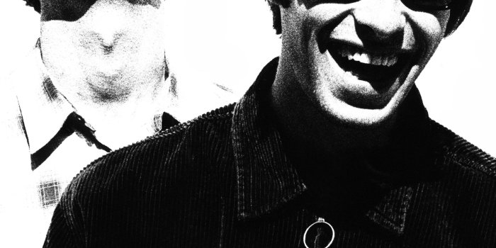 3600x4800 Oasis arrive on Deezer - DEEZER