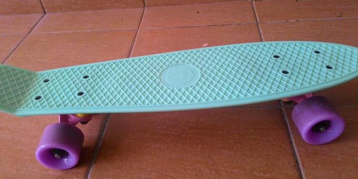 1600x900 A Fake Penny Board - Longboard (#1516132) - HD Wallpaper Download