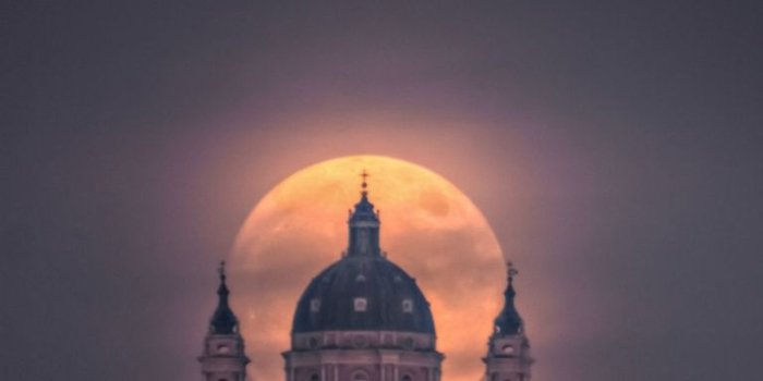 768x1024 Supermoon ❤ 4K HD Desktop Wallpaper for 4K Ultra HD TV • Wide