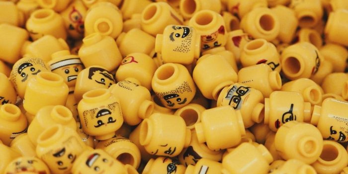 1000x1250 Minifigure Pictures | Download Free Images on Unsplash