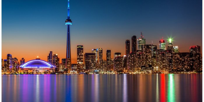 1600x1050 Toronto Skyline Dusk Wall Mural