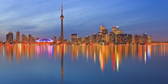 1440x960 Free wallpaper background illuminated toronto skyline twilight