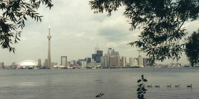 1280x960 Toronto Skyline wallpaper - free background picture for your