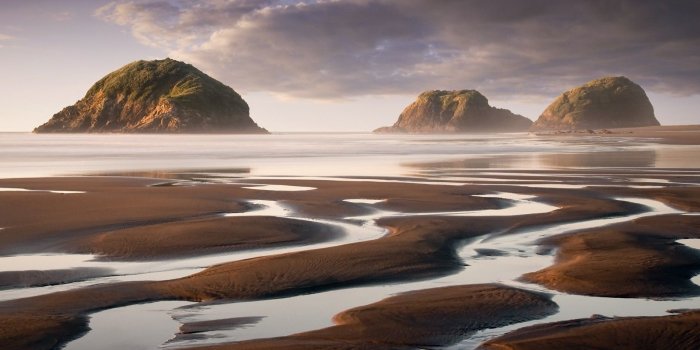 1600x1200 2836454 1600x1200 landscape national geographic river rock formation