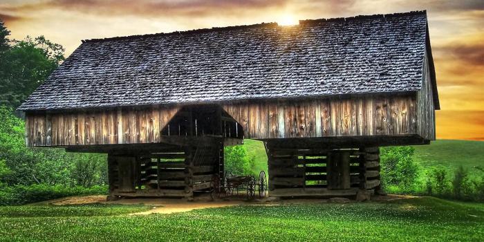 1600x1200 7625 country barn desktop wallpaper