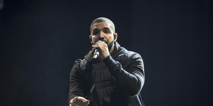 3000x2000 Drake Desktop Wallpaper