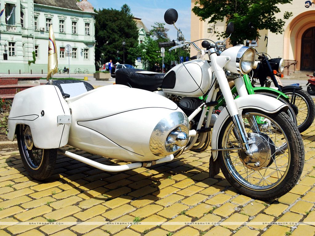 1024x768 Vintage and Classic Motorcycles Wallpaper #2