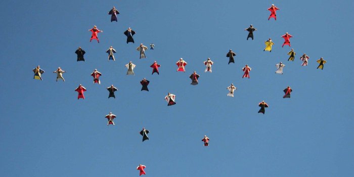 2466x1644 Wingsuit parachute flying fly flight extreme birdman diving skydive